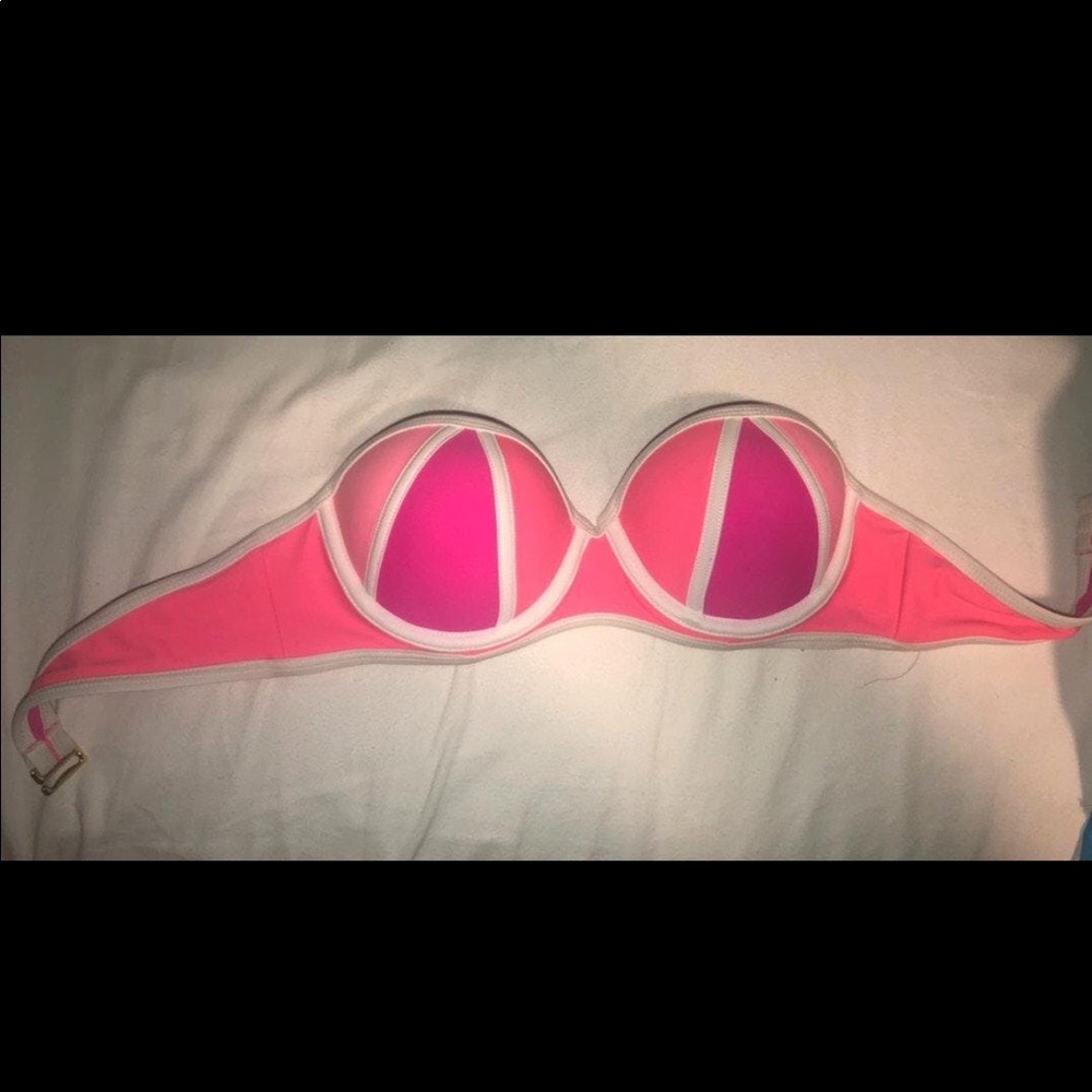 Strapless bikini top